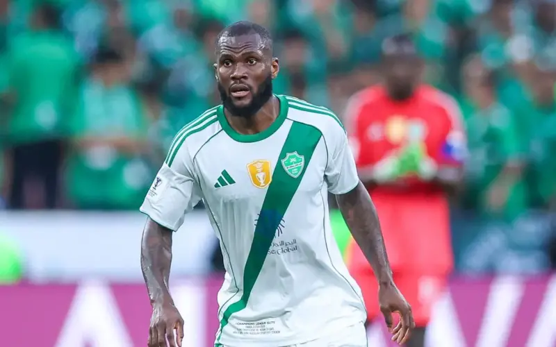 ما القنوات الناقلة لمباراة الأهلي والخلود في دوري روشن السعودي 2025-2026؟ وكيف تشاهدها عبر الإنترنت؟